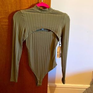 Long sleeve body suit